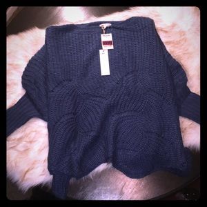 Oversized blue sweater